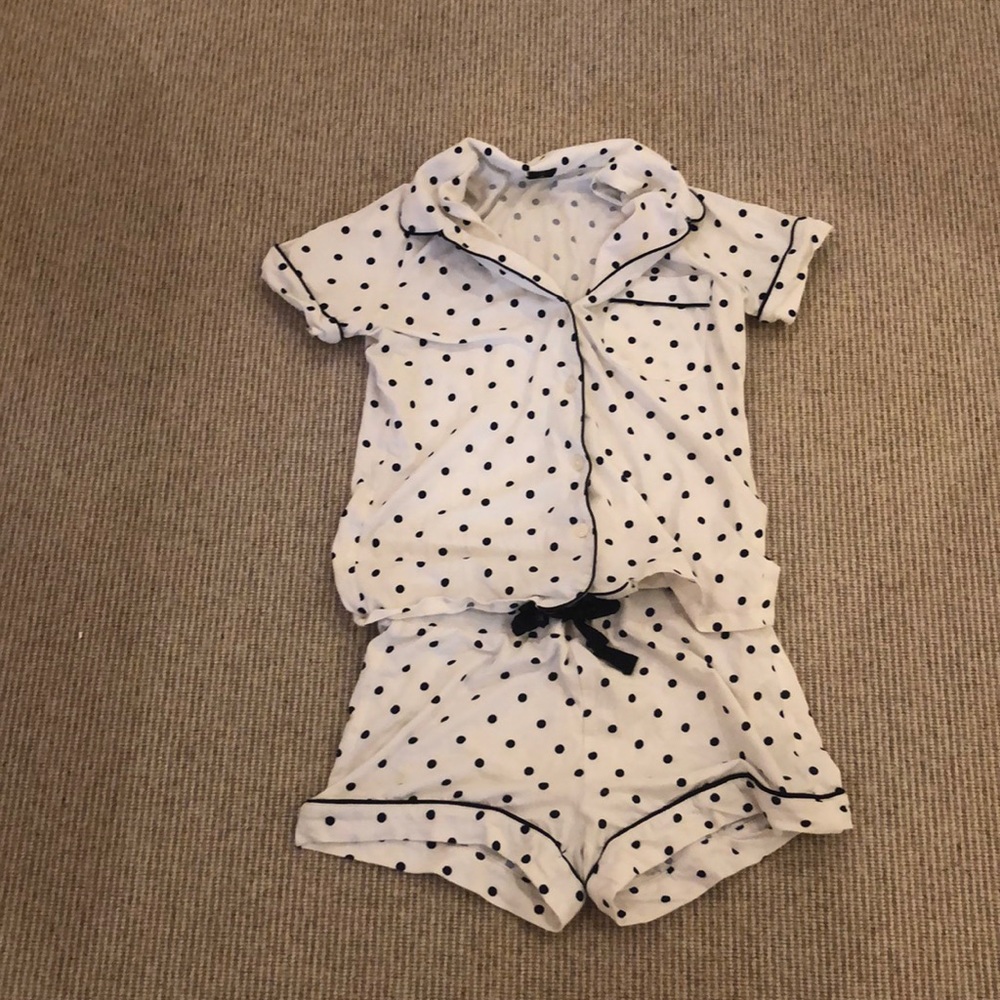 Black and white polka dot pajama set